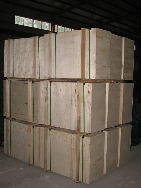 flour-mill-machine-in-wooden-case